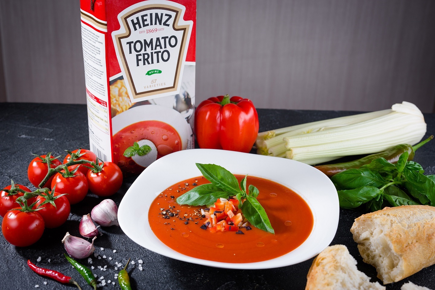 Острый томатный суп